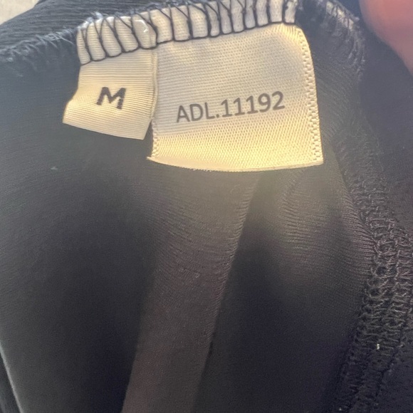 Spirit Jersey the Cosmopolitan of Las Vegas top - Picture 6 of 6